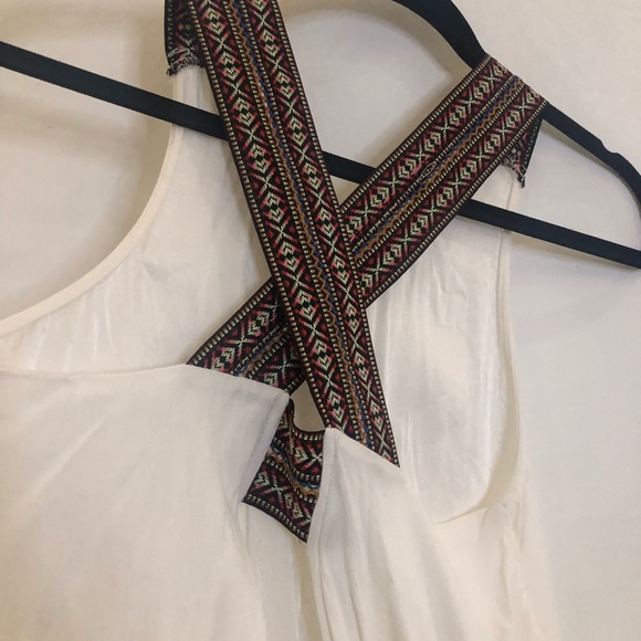 Do+Be open back top with geometric traps and back - Picture 3 of 5